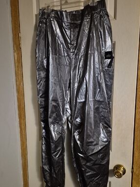 ALO Yoga Metallic Charcoal Silver Jogger Pants